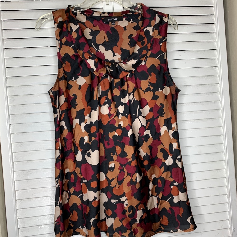 Multicolored top sheath sleeveless